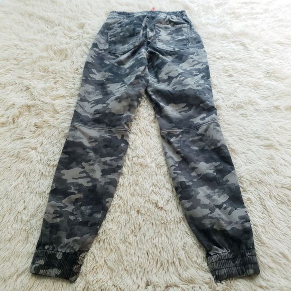 SPANX Camo Stretch twill cargo jogger size small - Picture 4 of 16